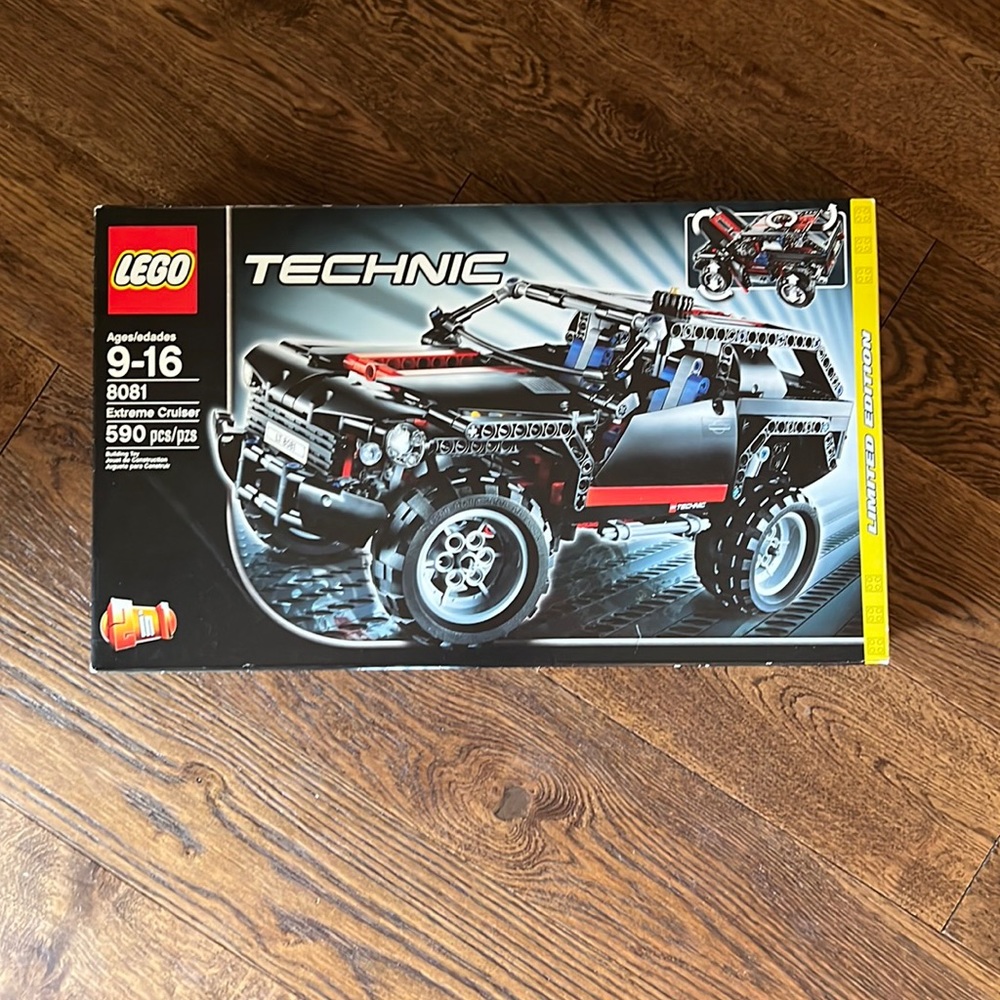 BRAND NEW LIMITED EDITION! LEGO TECHNIC 8081